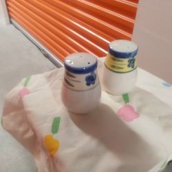Vintage Salt And Pepper Shakers
