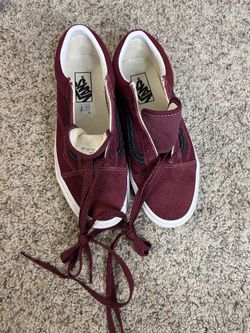 NEW Vans Old Skool Burgundy/Maroon Suede Sneakers – Women’s 9