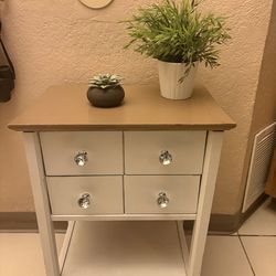 White Night lamp stand