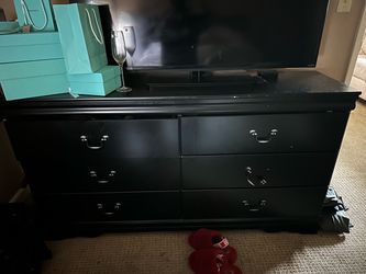 Black dresser