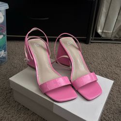 Pink BP Buckle High (3-3.9 in) Heels