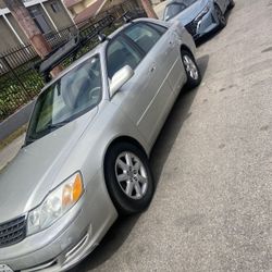 2004 Toyota Avalon