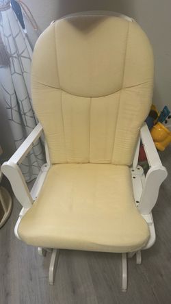 Nursing rocking chair