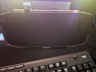 Lenovo Legion Go  (512GB) + Dock + Extras