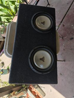 JL Audio Dual Subwoofer Box – Powerful Bass Setup