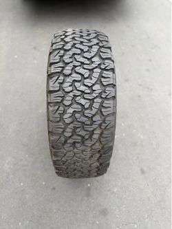 (1) 35x12.50R17 BFGoodrich All Terrain T/A KO2