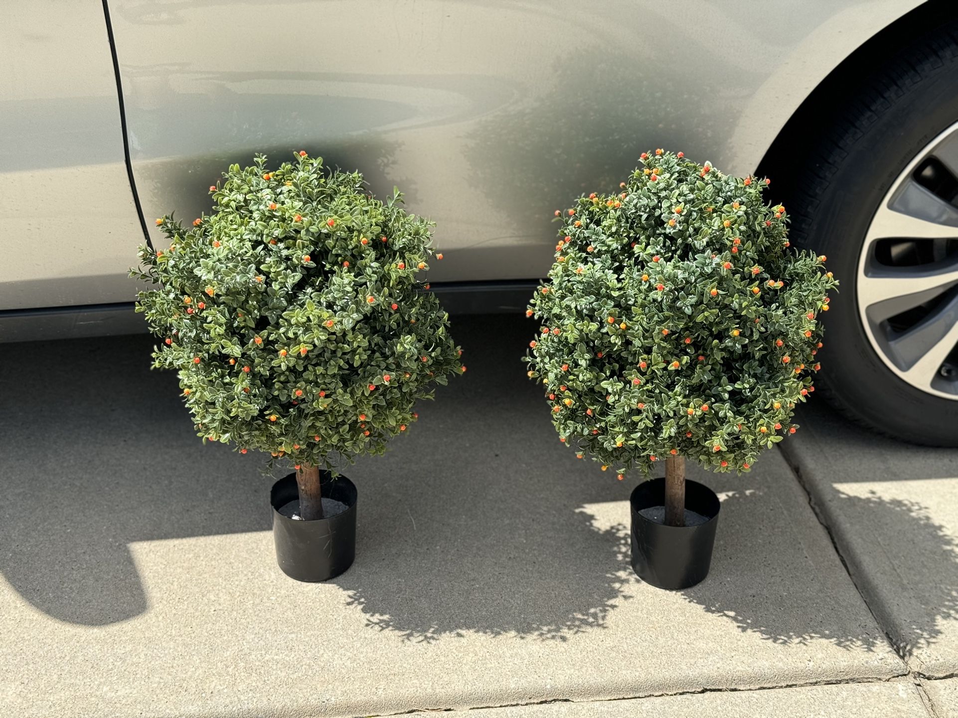 Two 24''T Outdoor Artificial Boxwood Topiary Ball,16 inches Wide Artificial Potted Shrubs for Indoor