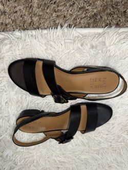 Naturalizer Sandals