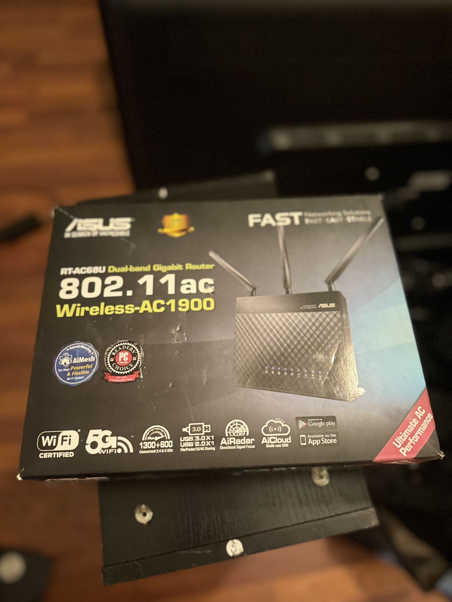 ASUS AC1900 WiFi Router (RT-AC68U)