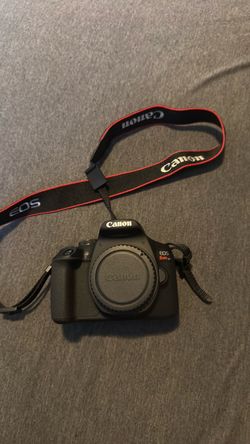 Canon Rebel T7 Camera