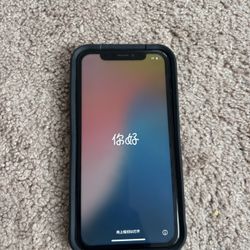 iPhone XR ( Tradable For Item ) 