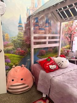 Twin size bed