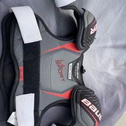 Bauer Junior Medium Ice Hockey Shoulder Pads