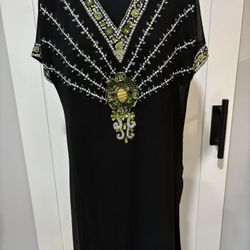 Women’s Dress / Top