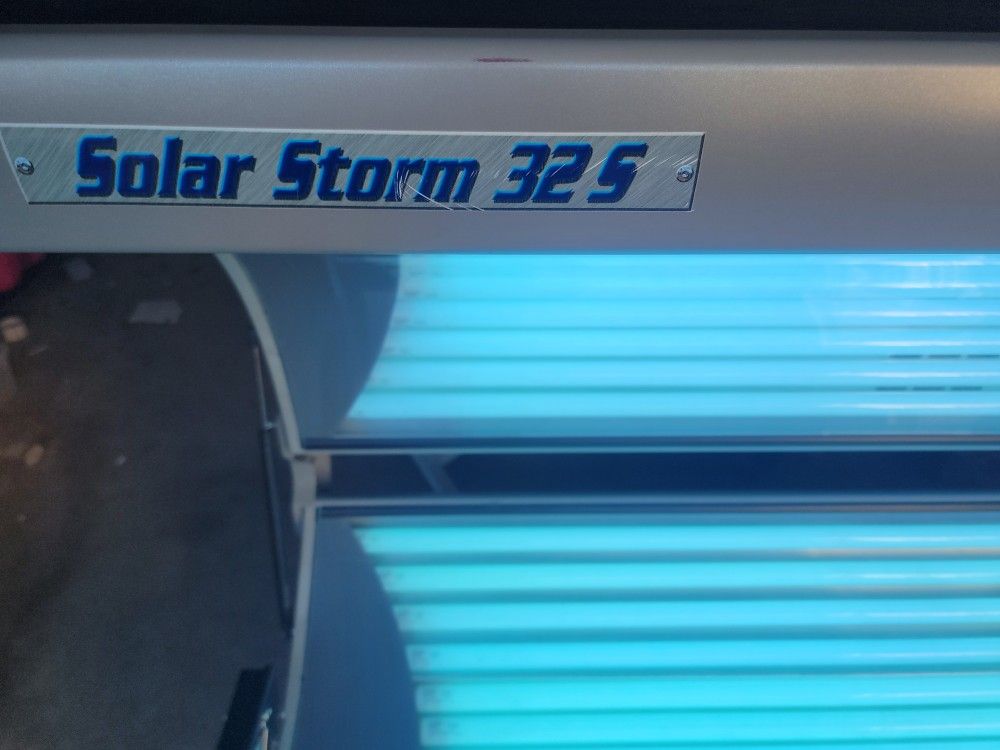 Solar Storm 32S Deluxe 110 Volt Home Tanning Bed