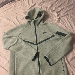 Nike tech grey medium