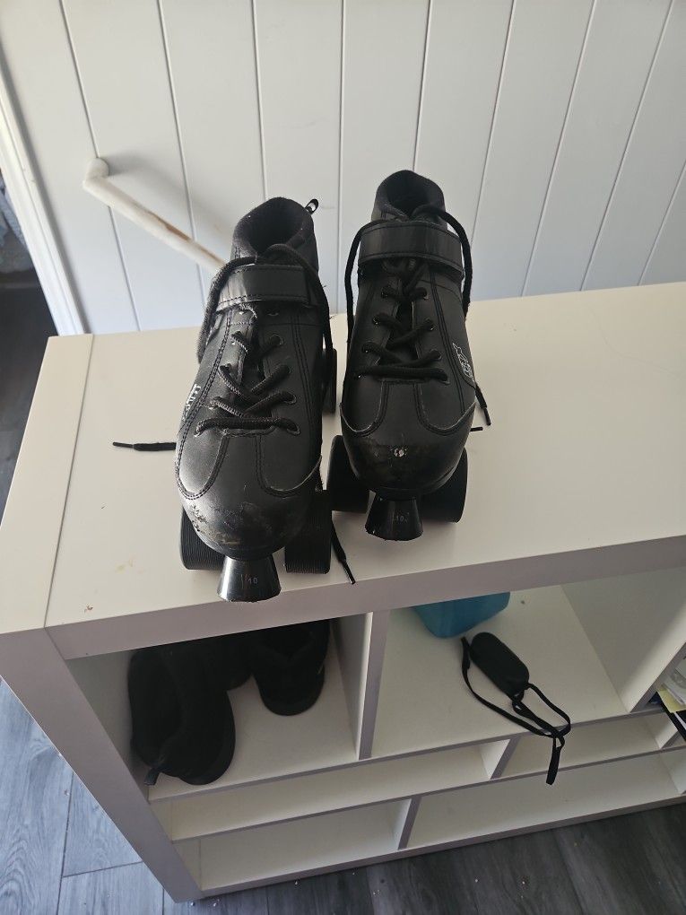 CTX 600 Black Roller Blades