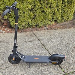 Segway Ninebot F2 eScooter - Very good condition
