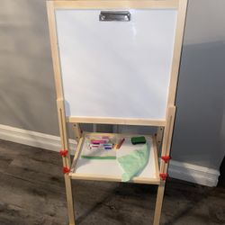 Kids wooden frame art easel