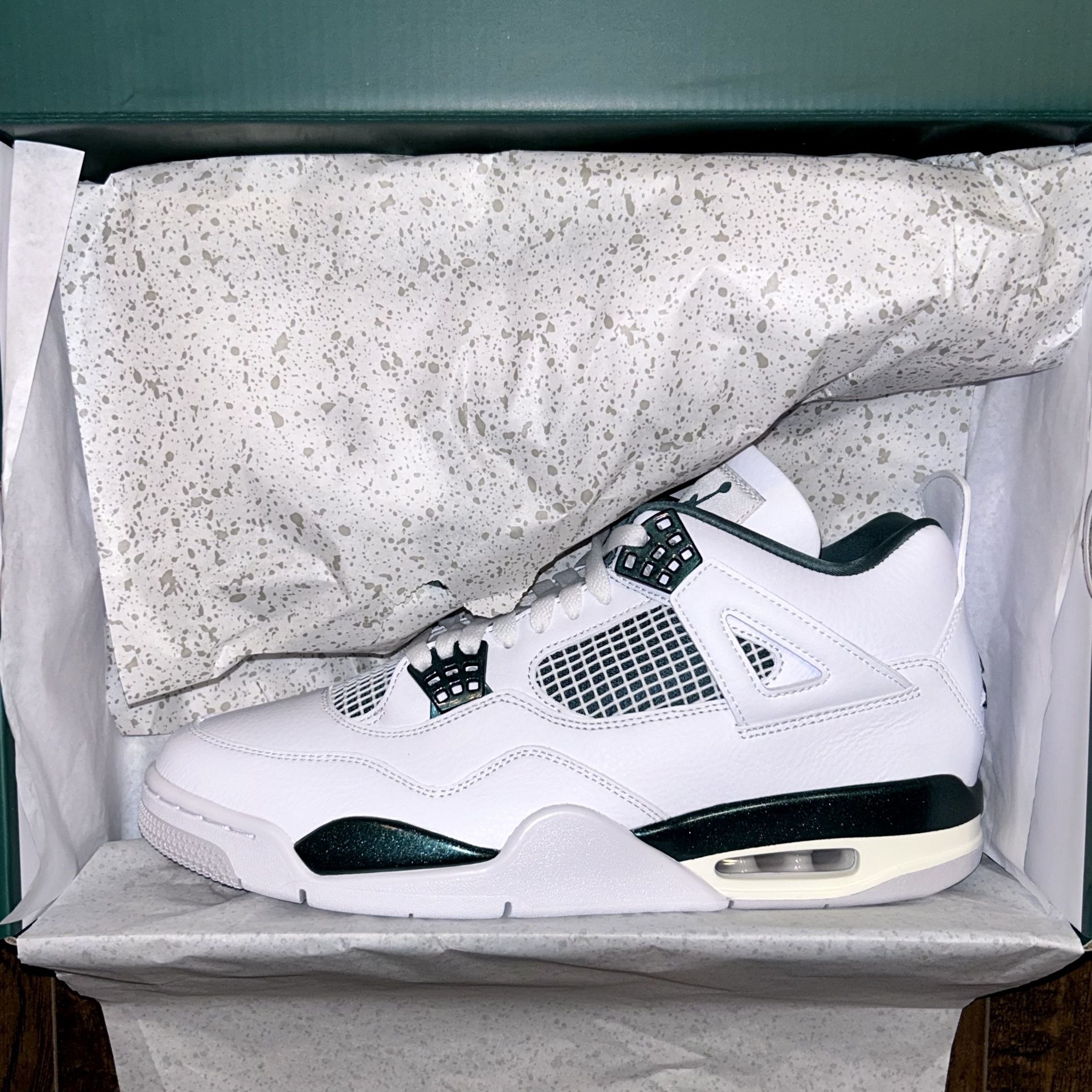 Brand New Jordan 4 Retro “Oxidized Green” Men’s Size 11