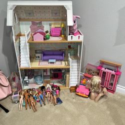 Barbies And Barbie House misc.