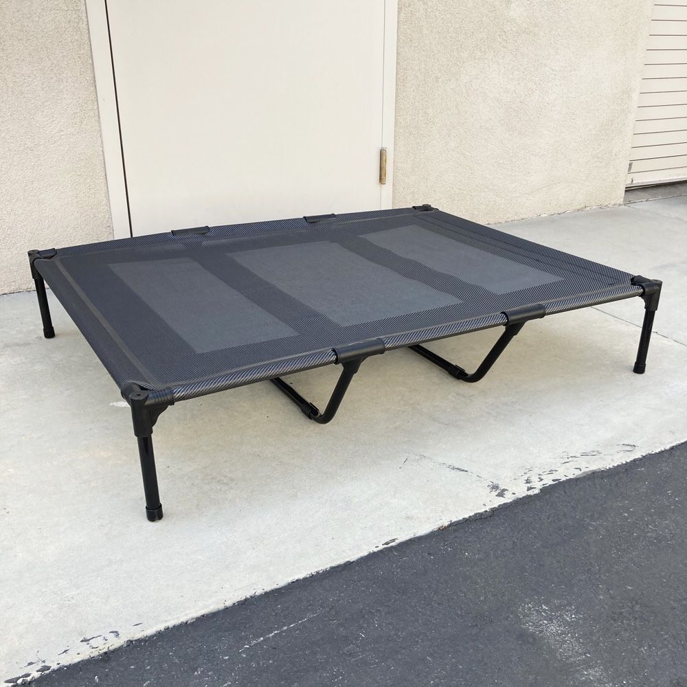 New in Box $35 Elevated Pet Bed X-Large 48”x36”x9” Raised Dog Bed Cot Cooling Breathable 