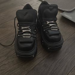 Size 8.5 Shoes El-double