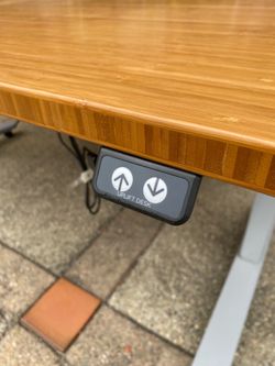 UPLIFT Desk.  electronic auto adjust