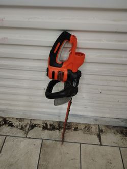 Black and Decker corded hedge trimmer
