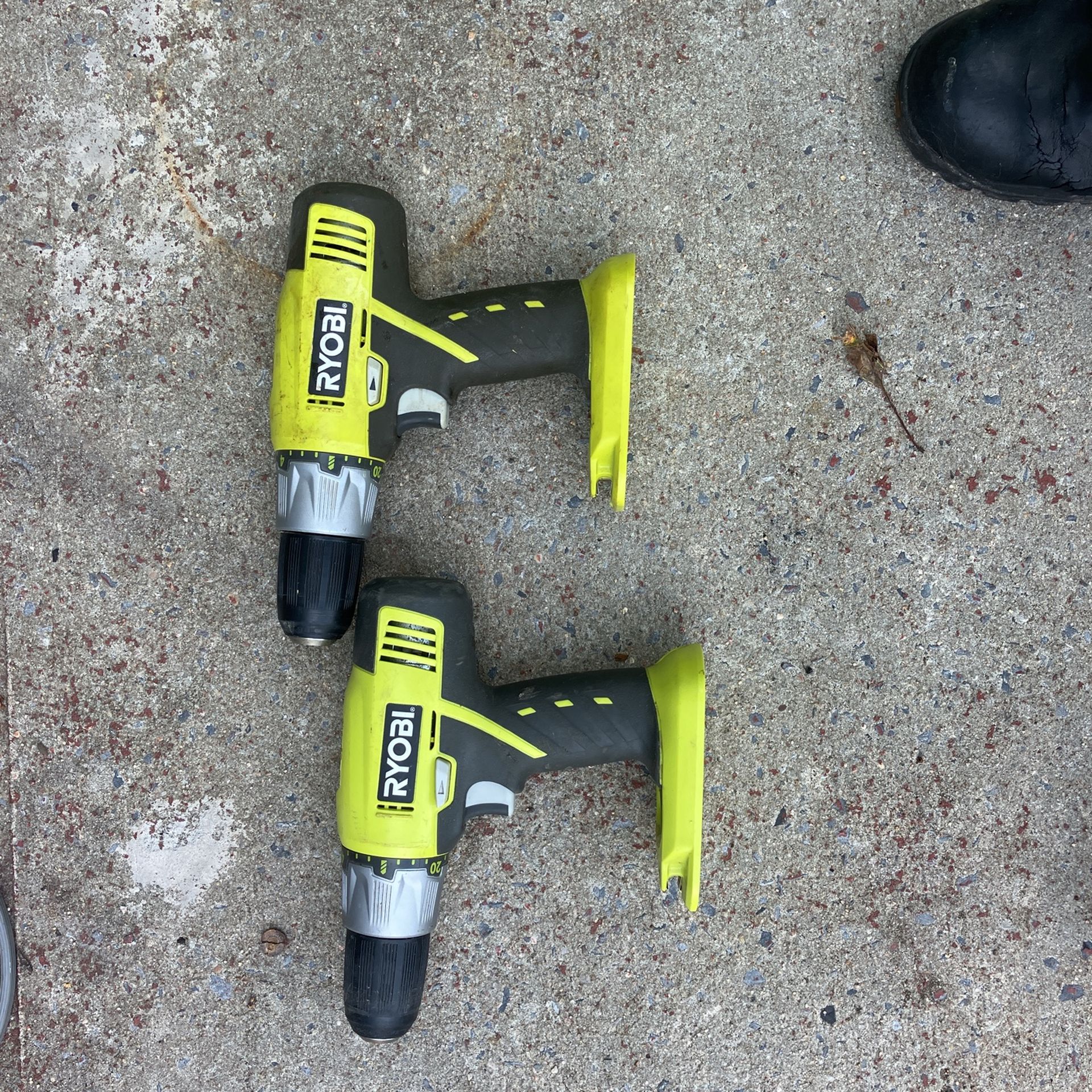 18 Volt Drills
