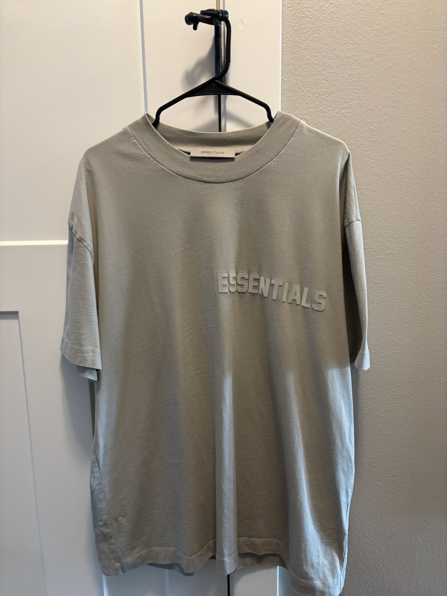 Essentials T-shirt