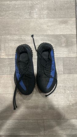 Black/Blue Yeezy 350 Girls size 7