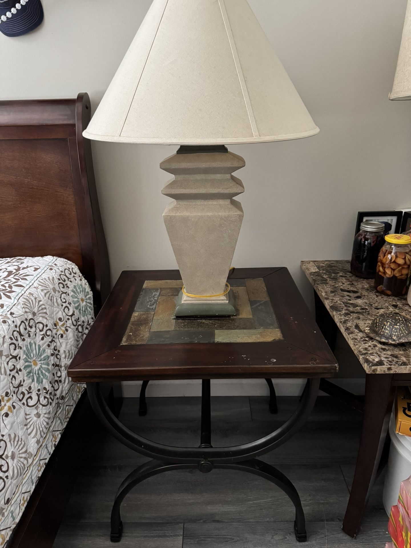 Side Table With Lamp