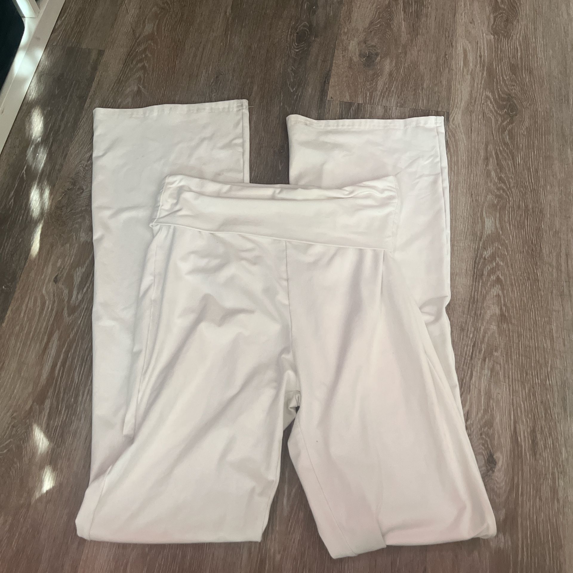 white fold over pants
