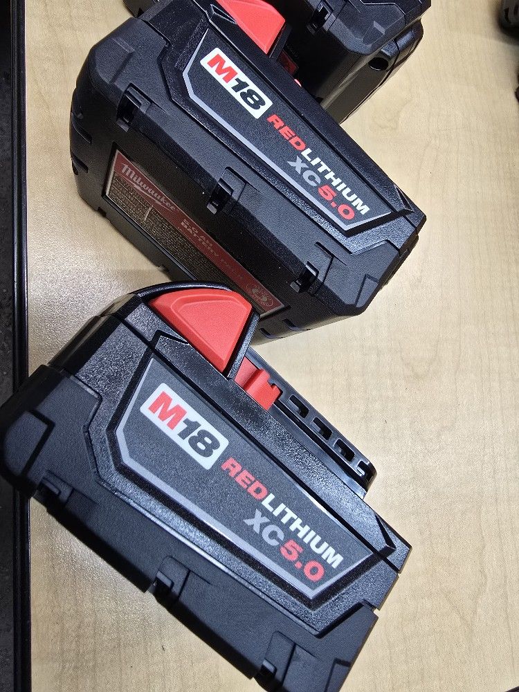 Milwaukee
M18 18-Volt 5.0 Ah Lithium-Ion XC Extended Capacity Battery EACH $75 OR 2 FOR $140 BRAND NEW