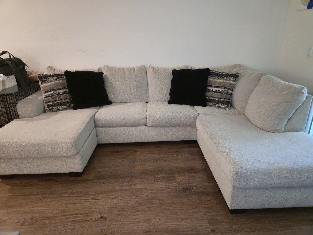 Sectional Couch