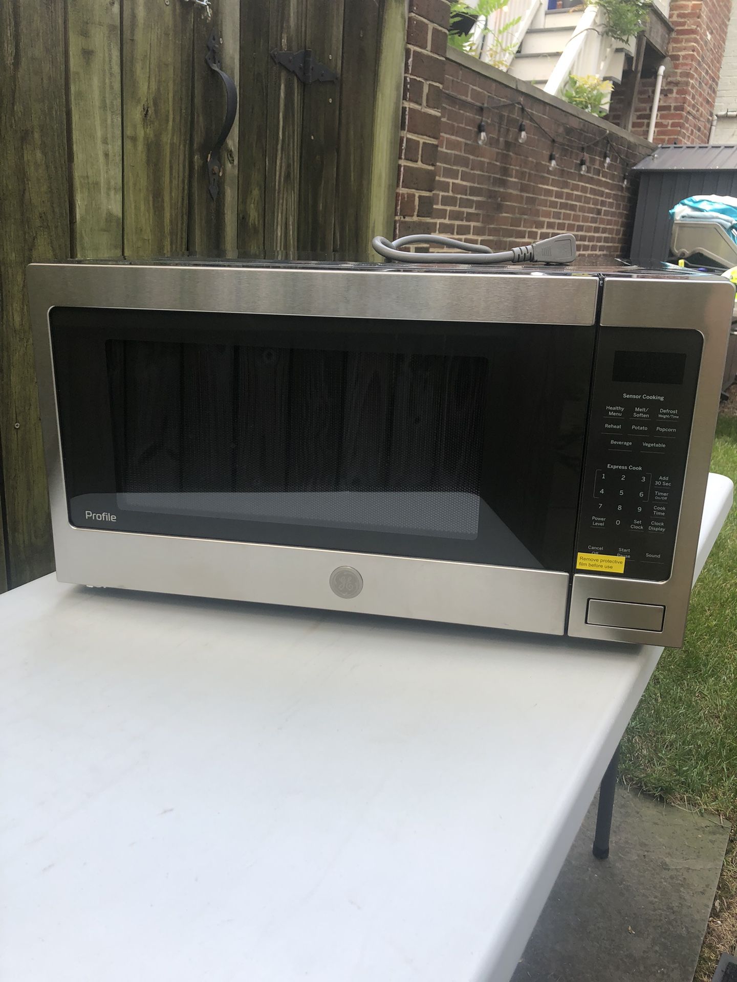 GE Profile 2.2 Cu Ft Countertop Microwave
