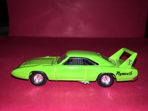 Photo HOT WHEELS 1997 Plymouth ROAD RUNNER SUPERBIRD ‘flaw/see pic’ GREEN!