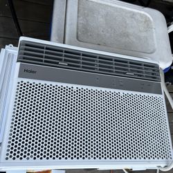 Haier 10,000 BTU Smart Electronic Window AC