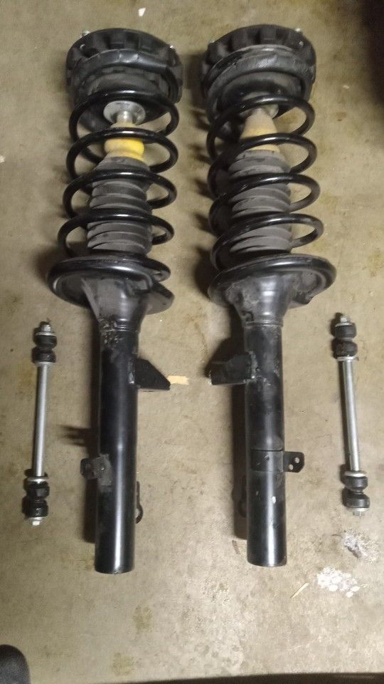 2001 2007 Ford Taurus And Mercury Sable Rear Struts And Stabilizer Links