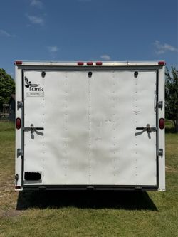 24ft enclose trailer
