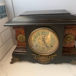 E. Ingraham Antique Mantel Clock