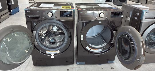 OPEN BOX LG ThinQ Front Load Washer and electric Dryer Set Was$2598
