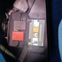 NINTENDO SWITCH 2 W/ TRAVEL CASE & GAME