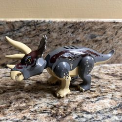 In very good condition Lego triceratops 76950