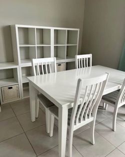Modern White Dining Table Set (5-Piece) – Bright, Clean, Like New – Seats 4