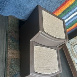 Pet steps