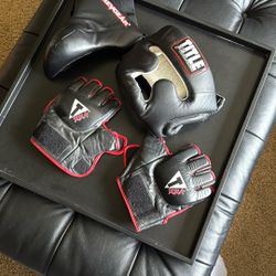 TITLE Boxing Headgear, MMA Gloves