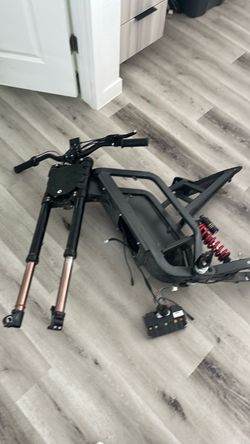 Selling parts but got the whole bike 1.5k