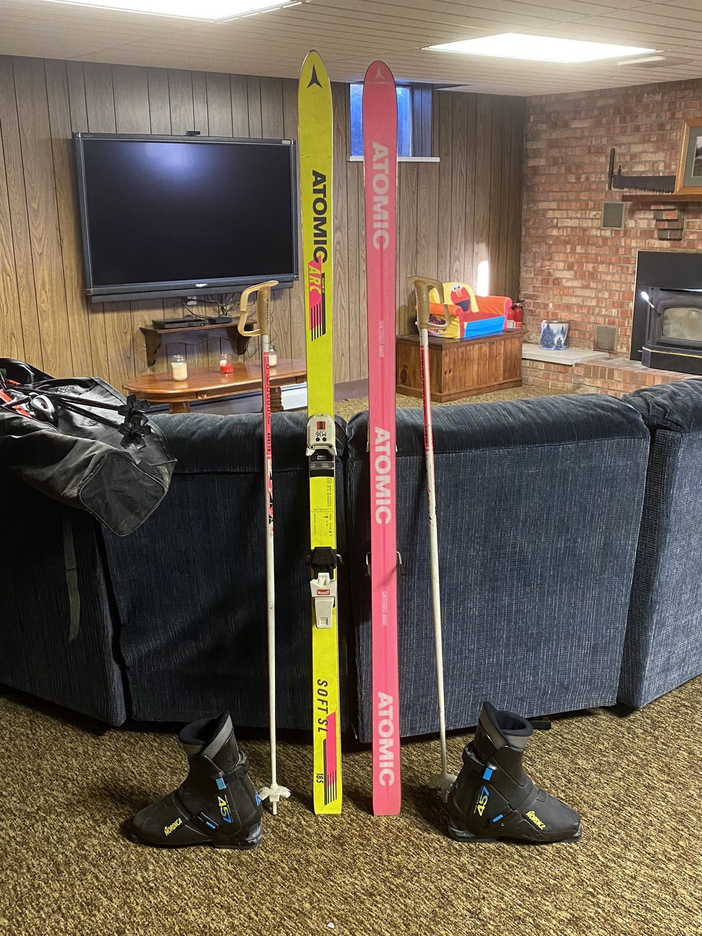 Vintage Atomic Skis